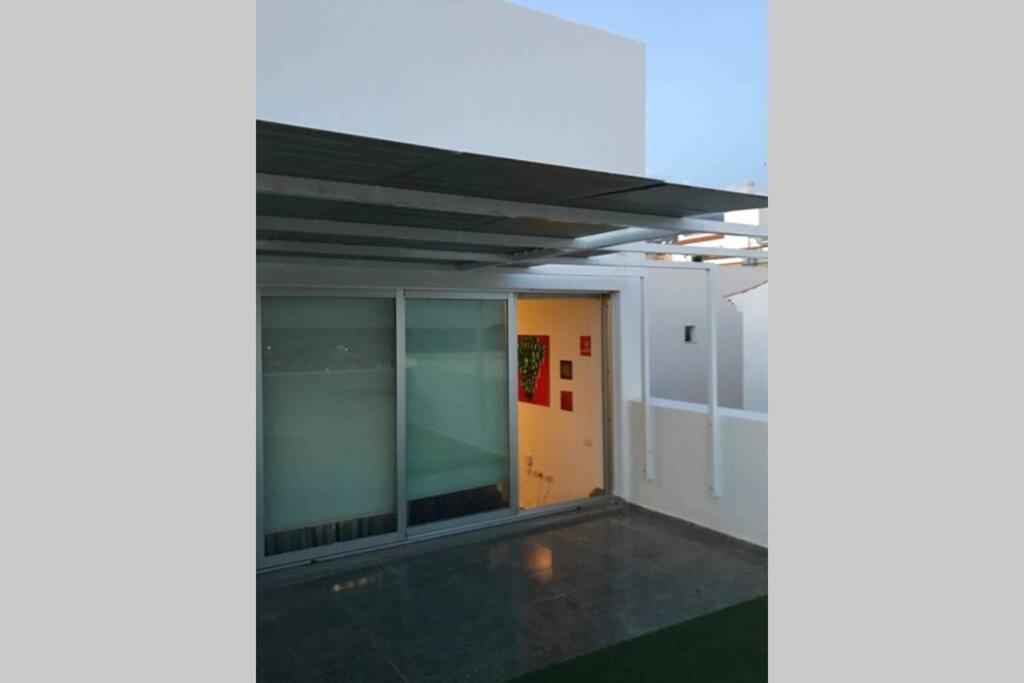 Atico Con Vistas Y Gran Terraza Apartman Guía de Isora Kültér fotó